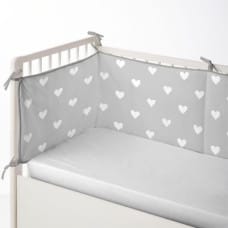 Cool Kids Mazuļa gultas aizsargs Cool Kids Hearts (60 x 60 x 60 + 40 cm)